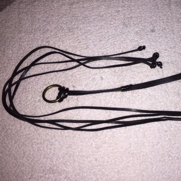 The Limited Black Leather Belt - Picture 1 of 2